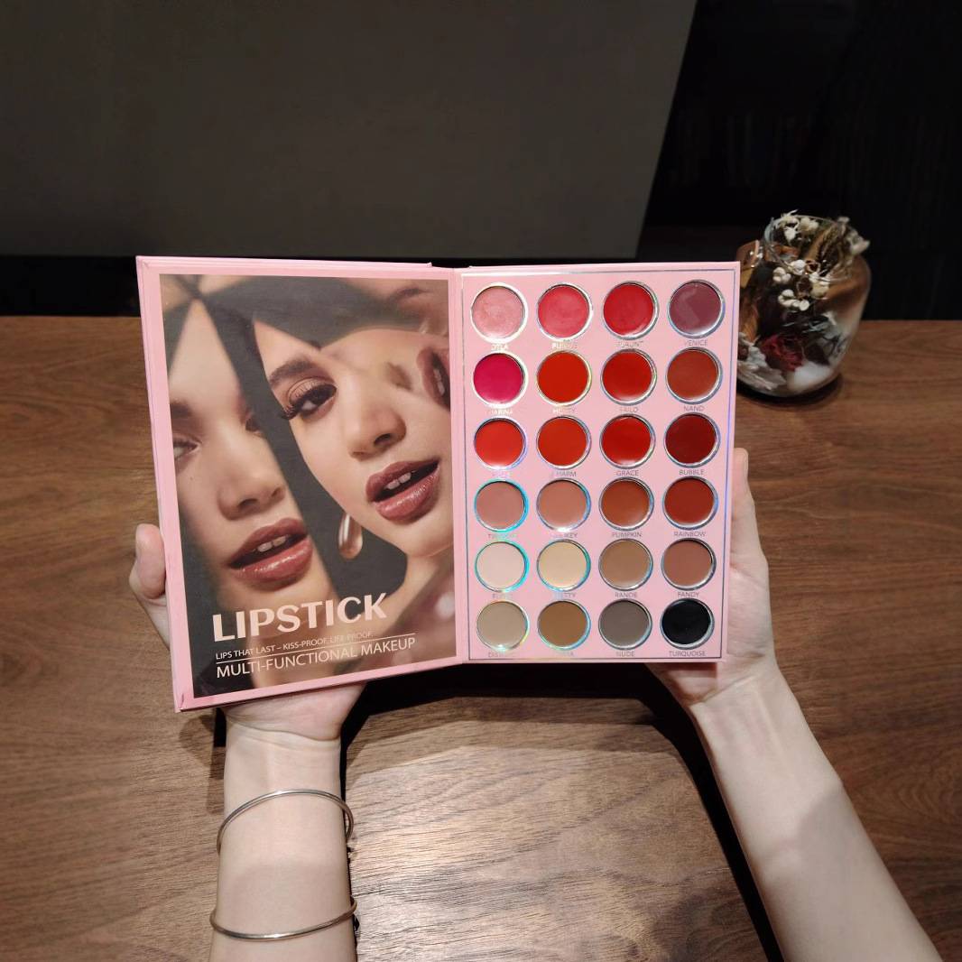 67 colors of pearlescent matte eyeshadow, lip gloss, highlight blush, contouring, multifunctional book-shaped eyeshadow palette