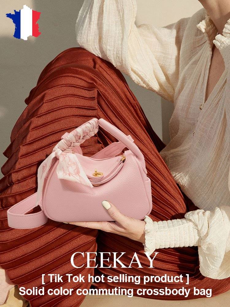 Solid color commuter messenger bag