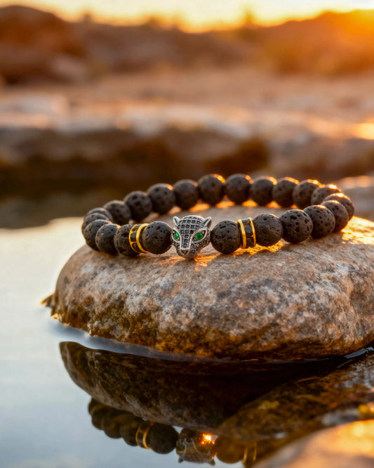 Punk-style shiny leopard head bracelet with cubic zirconia
