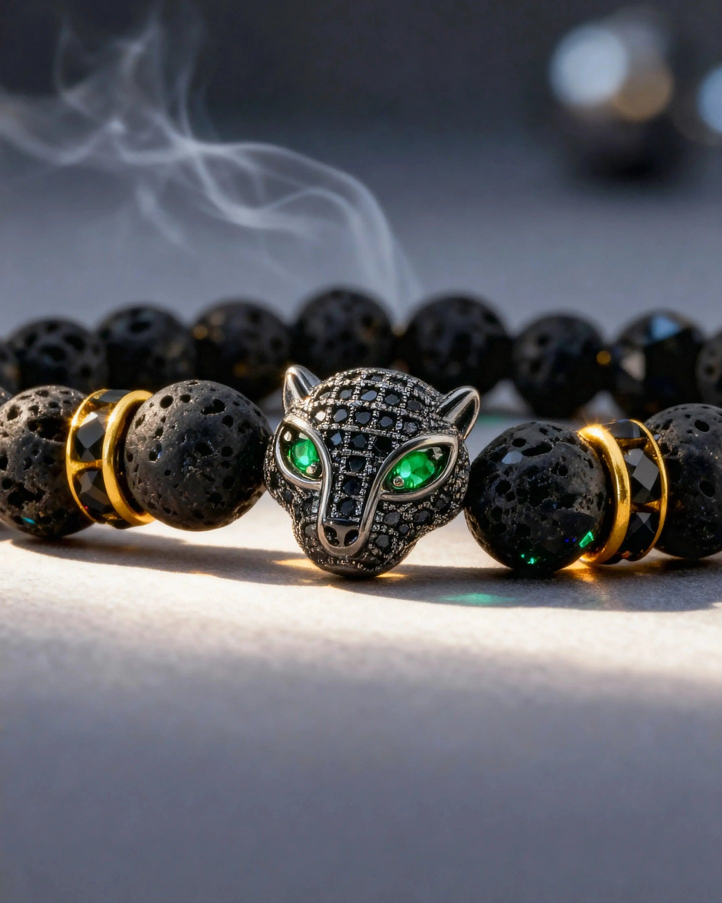 Punk-style shiny leopard head bracelet with cubic zirconia